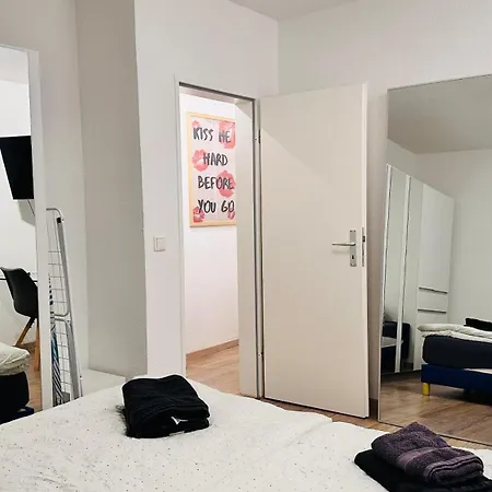 New! Modernes 2 Zimmer Apartment, Zentral, 6 Personen Apartment *