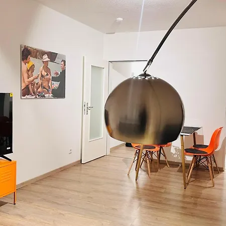 New! Modernes 2 Zimmer Apartment, Zentral, 6 Personen Apartment