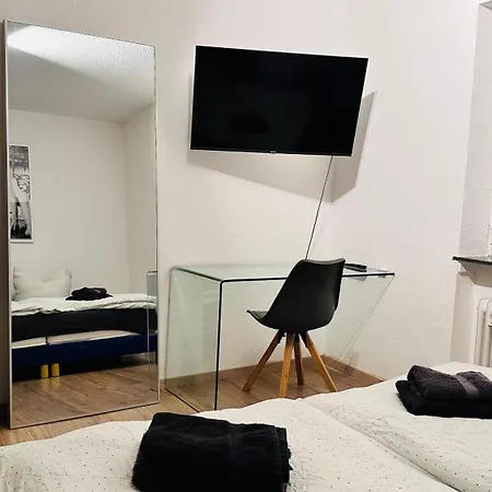 New! Modernes 2 Zimmer Apartment, Zentral, 6 Personen Apartment Essen
