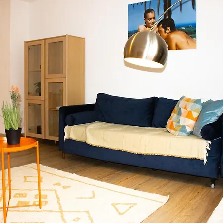 New! Modernes 2 Zimmer Apartment, Zentral, 6 Personen Apartment